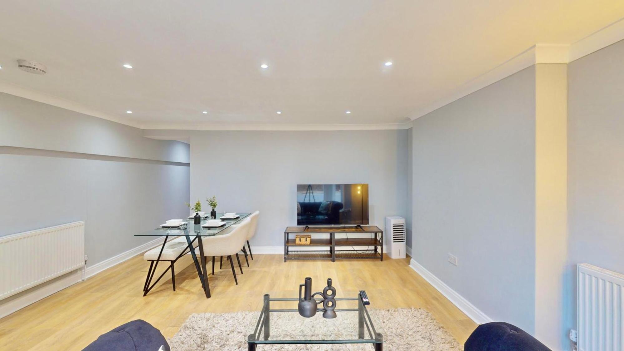 Appartamento Tube & Notting Hill Nearby - Garden Flat Haven Londra Esterno foto