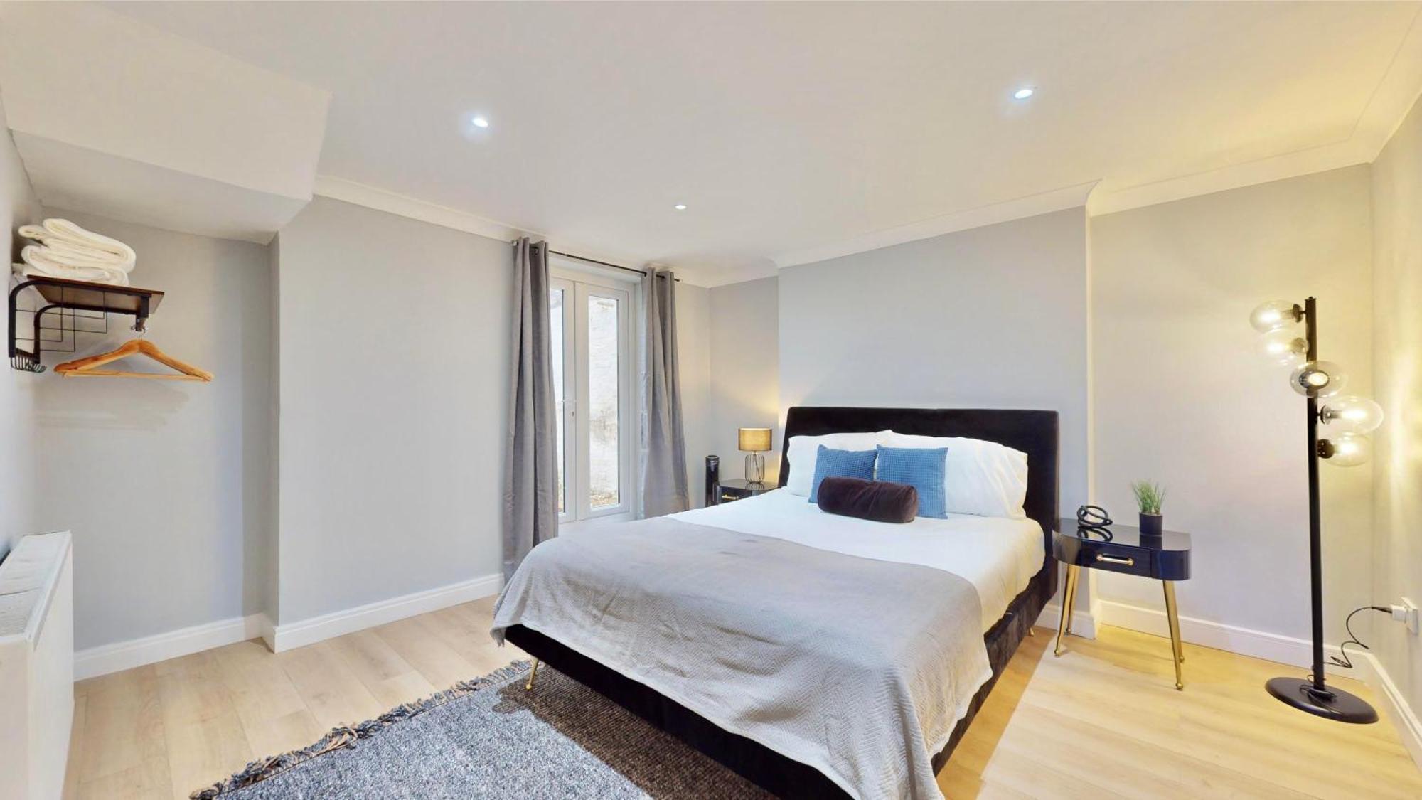 Appartamento Tube & Notting Hill Nearby - Garden Flat Haven Londra Esterno foto