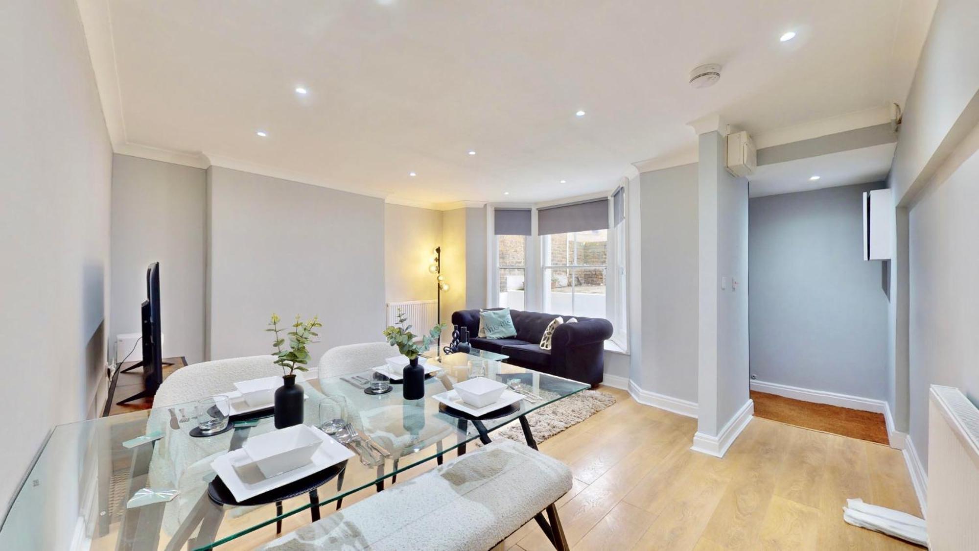 Appartamento Tube & Notting Hill Nearby - Garden Flat Haven Londra Esterno foto